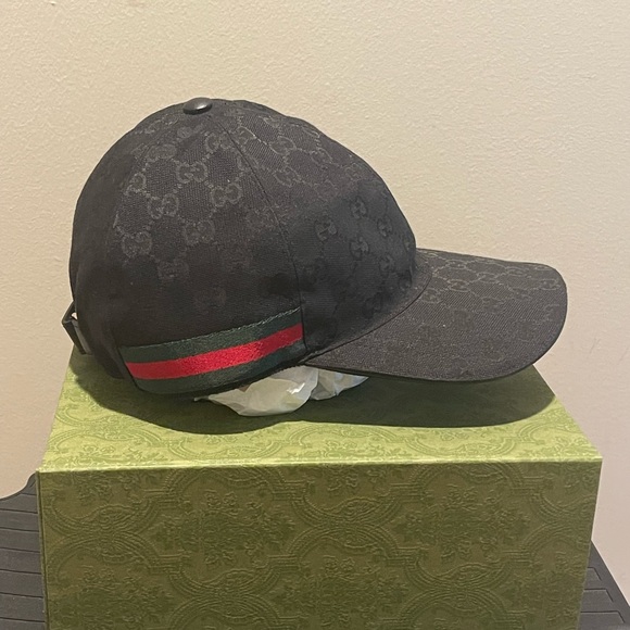 Gucci Other - GUCCI Canvas Baseball Hat with Web